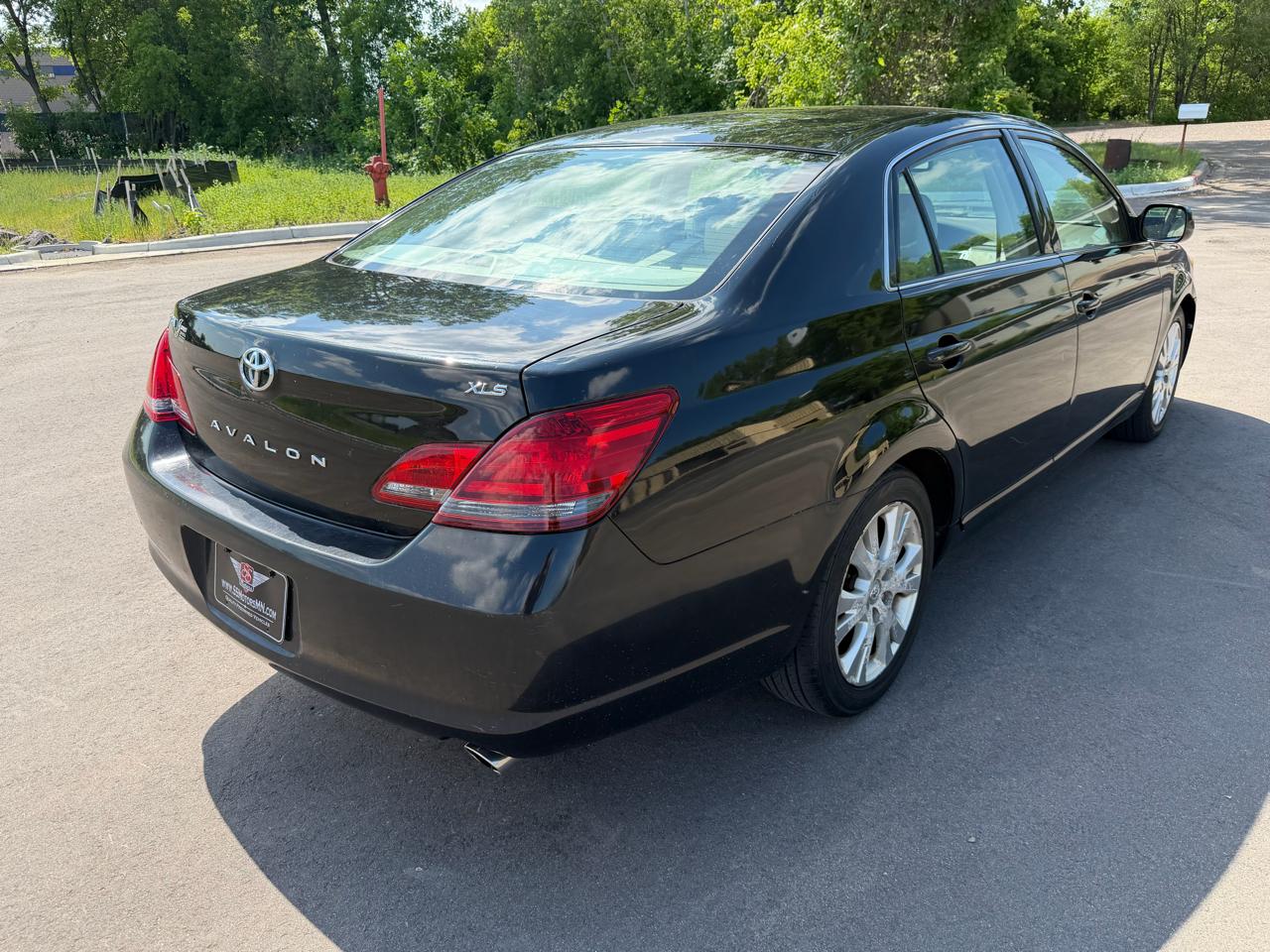 Toyota Avalon XL 2008