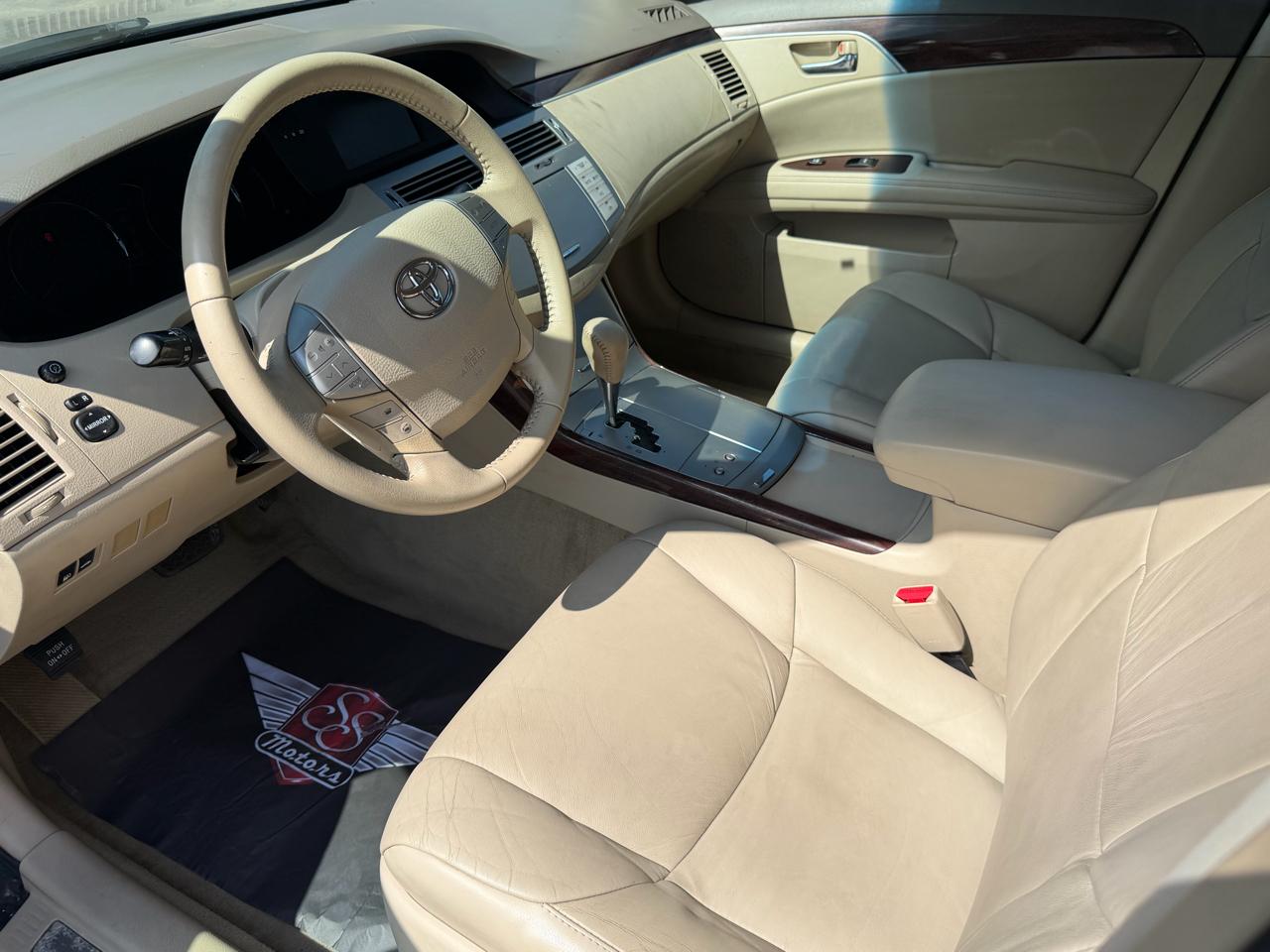 Toyota Avalon XL 2008