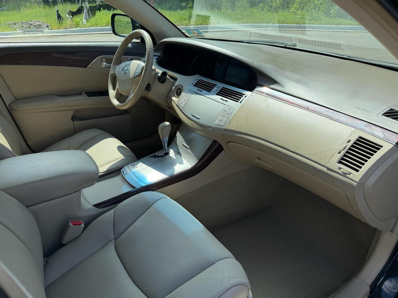 Toyota Avalon XL 2008