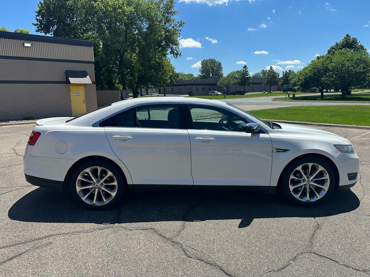 Ford Taurus Limited AWD 2014