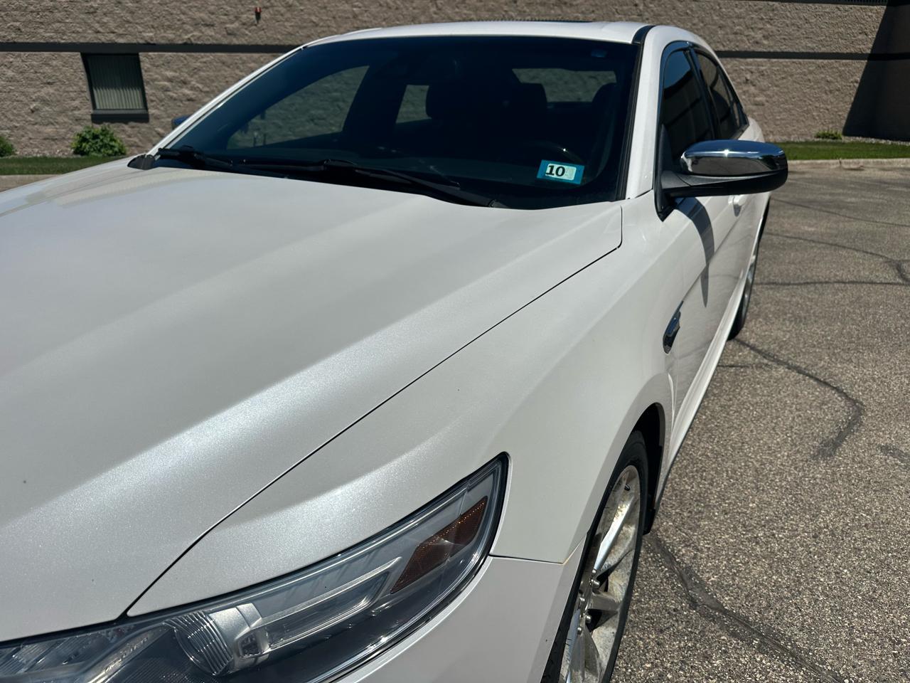 Ford Taurus Limited AWD 2014