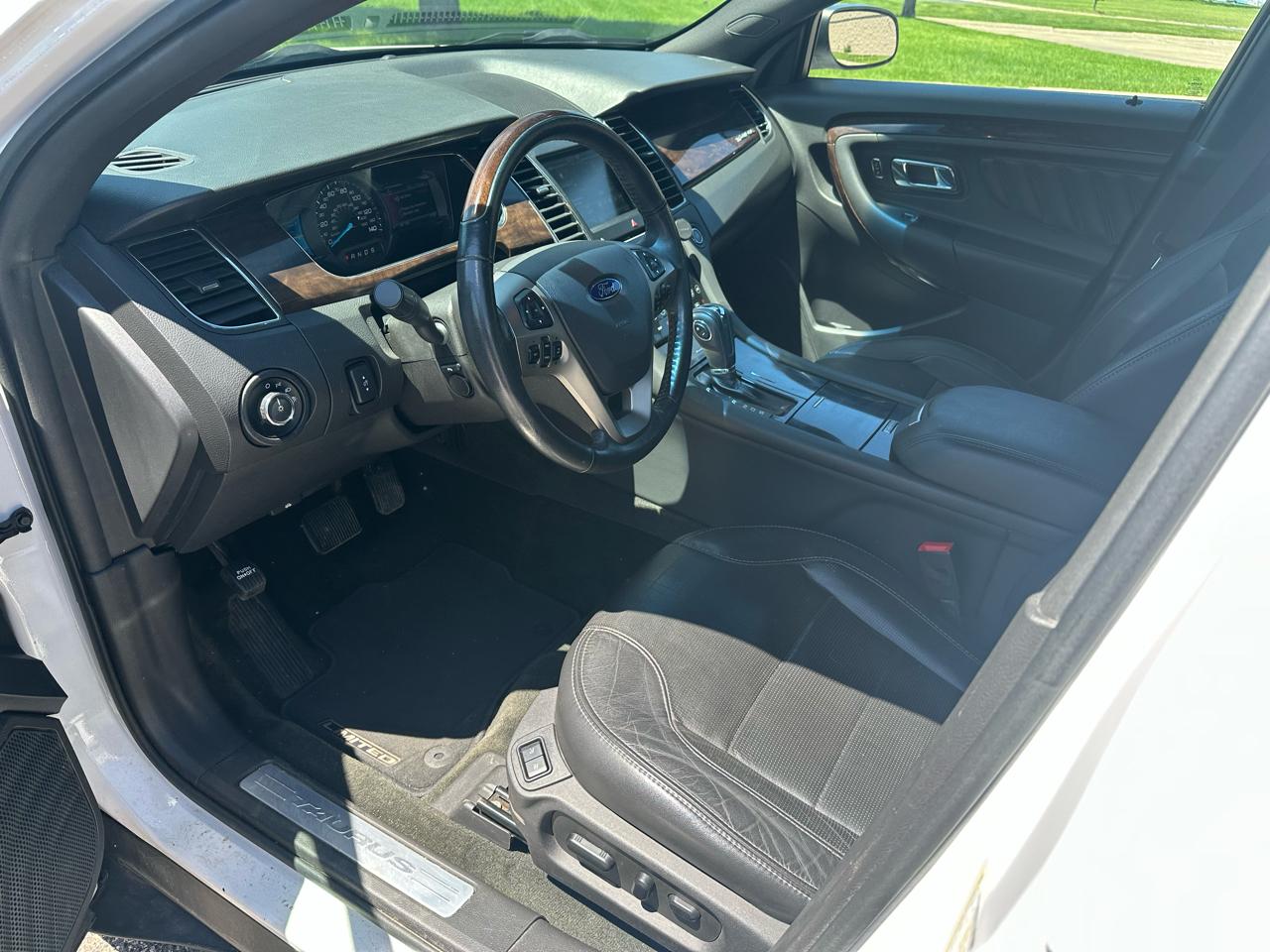 Ford Taurus Limited AWD 2014