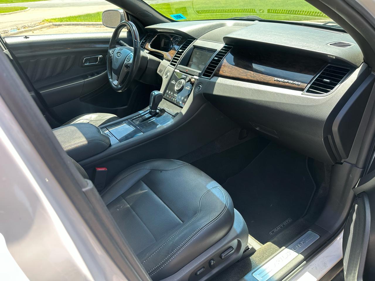 Ford Taurus Limited AWD 2014