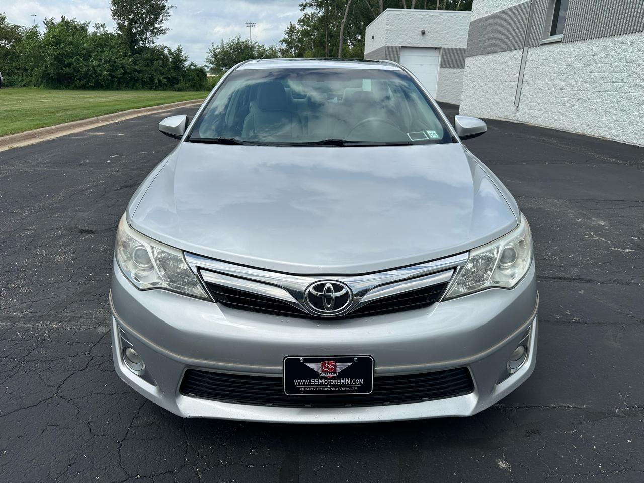 Toyota Camry XLE V6 2012