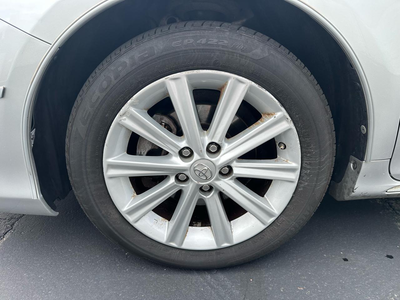 Toyota Camry XLE V6 2012