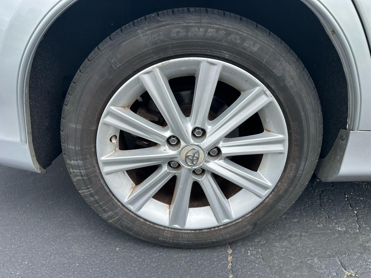 Toyota Camry XLE V6 2012