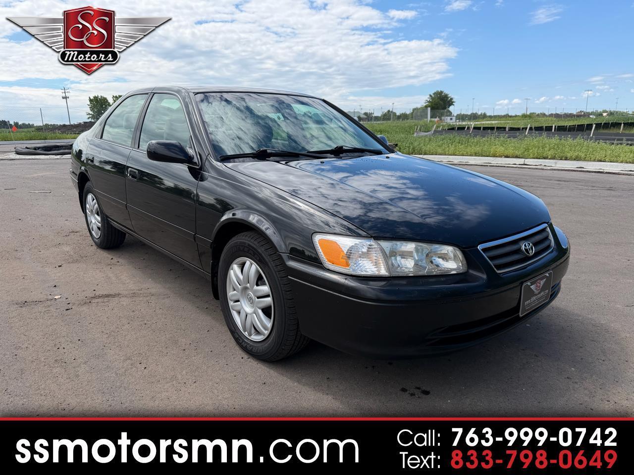 Toyota Camry LE V6 2000