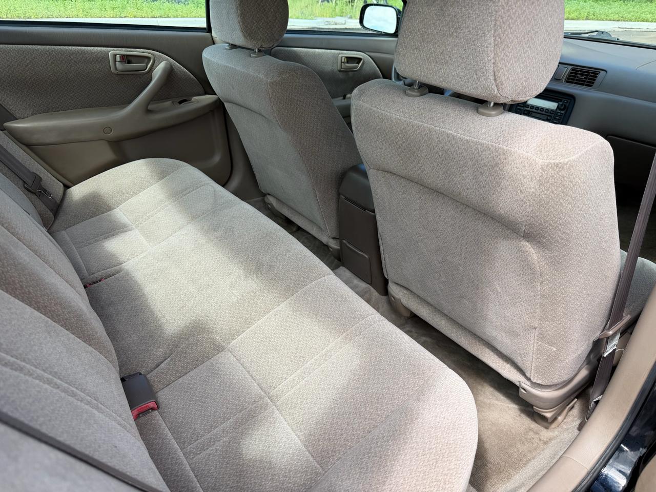 Toyota Camry LE V6 2000
