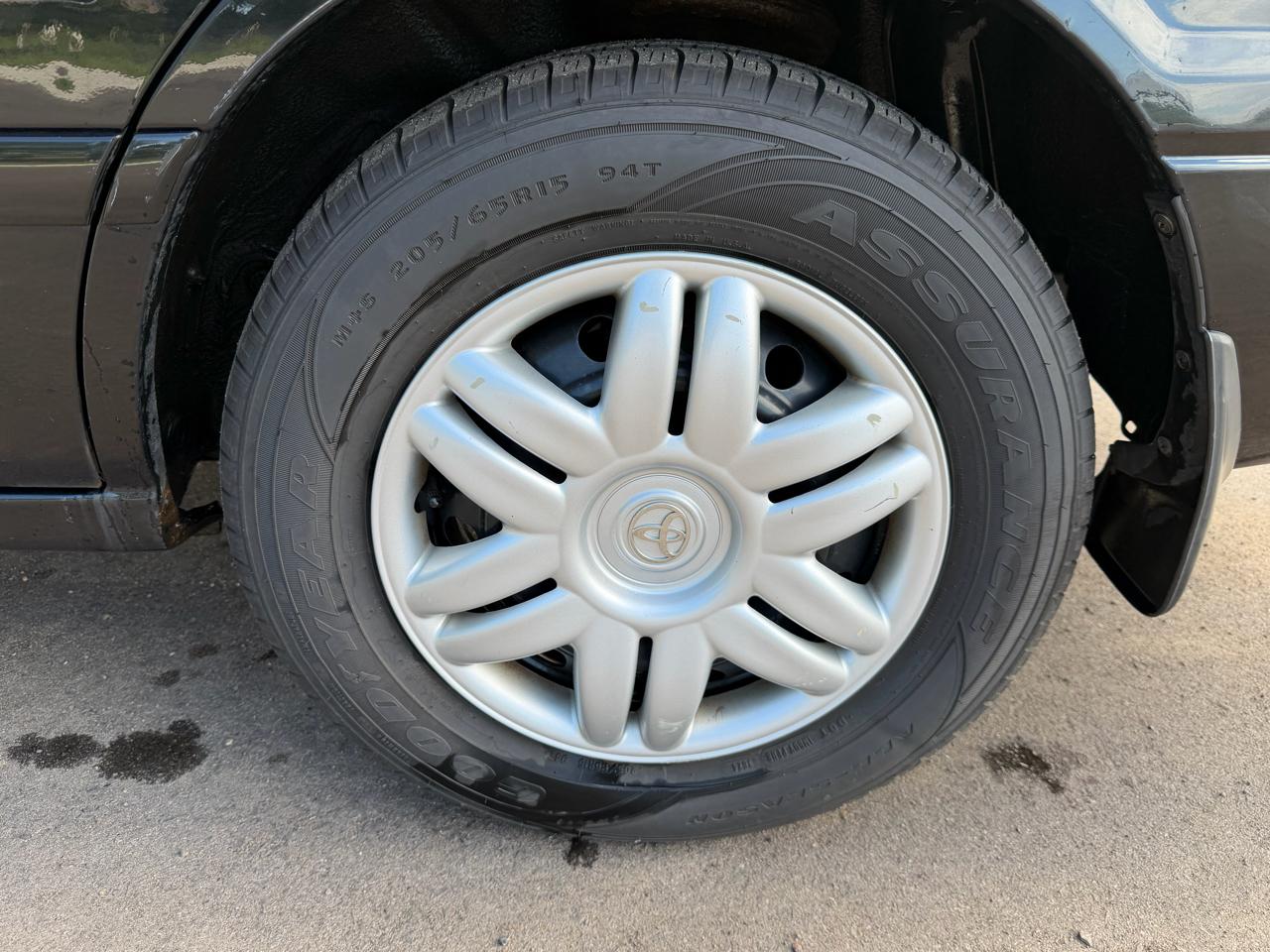 Toyota Camry LE V6 2000