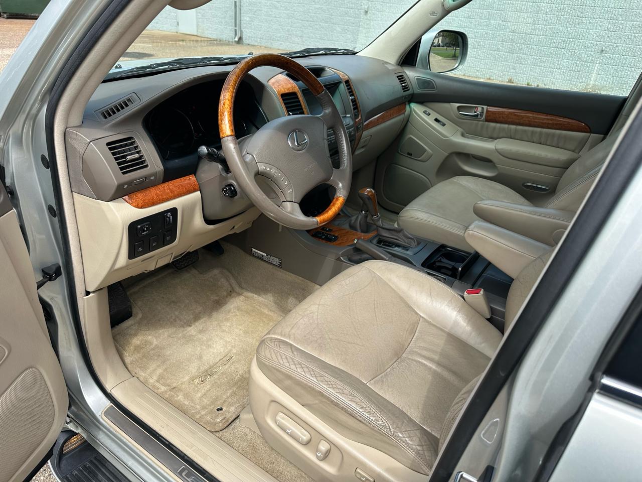 Lexus GX 470 Sport Utility 2004
