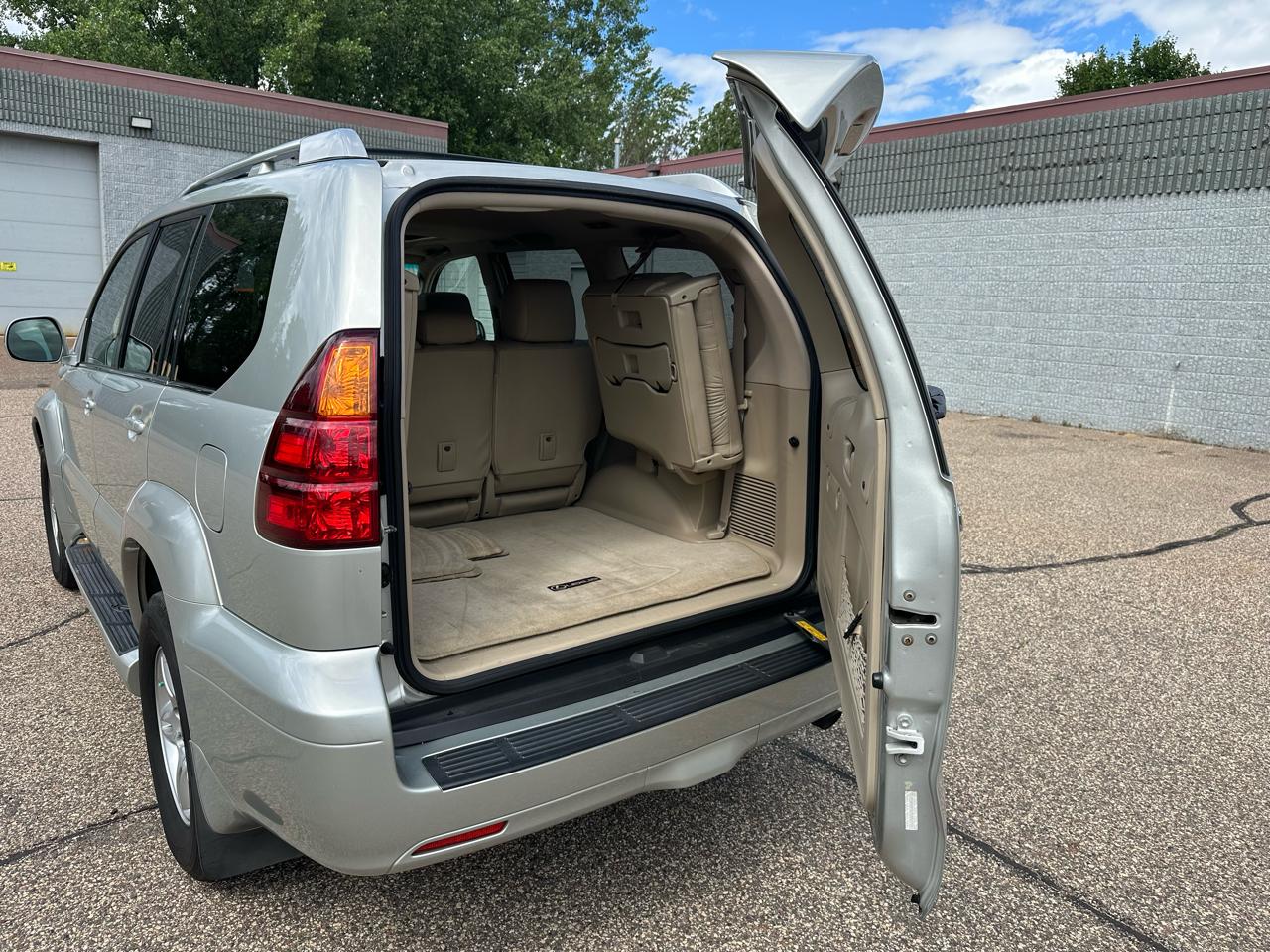 Lexus GX 470 Sport Utility 2004