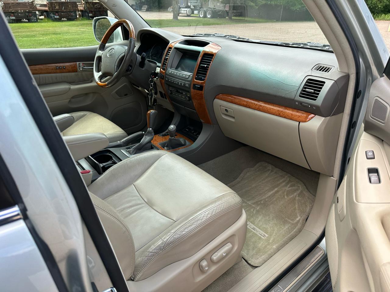 Lexus GX 470 Sport Utility 2004
