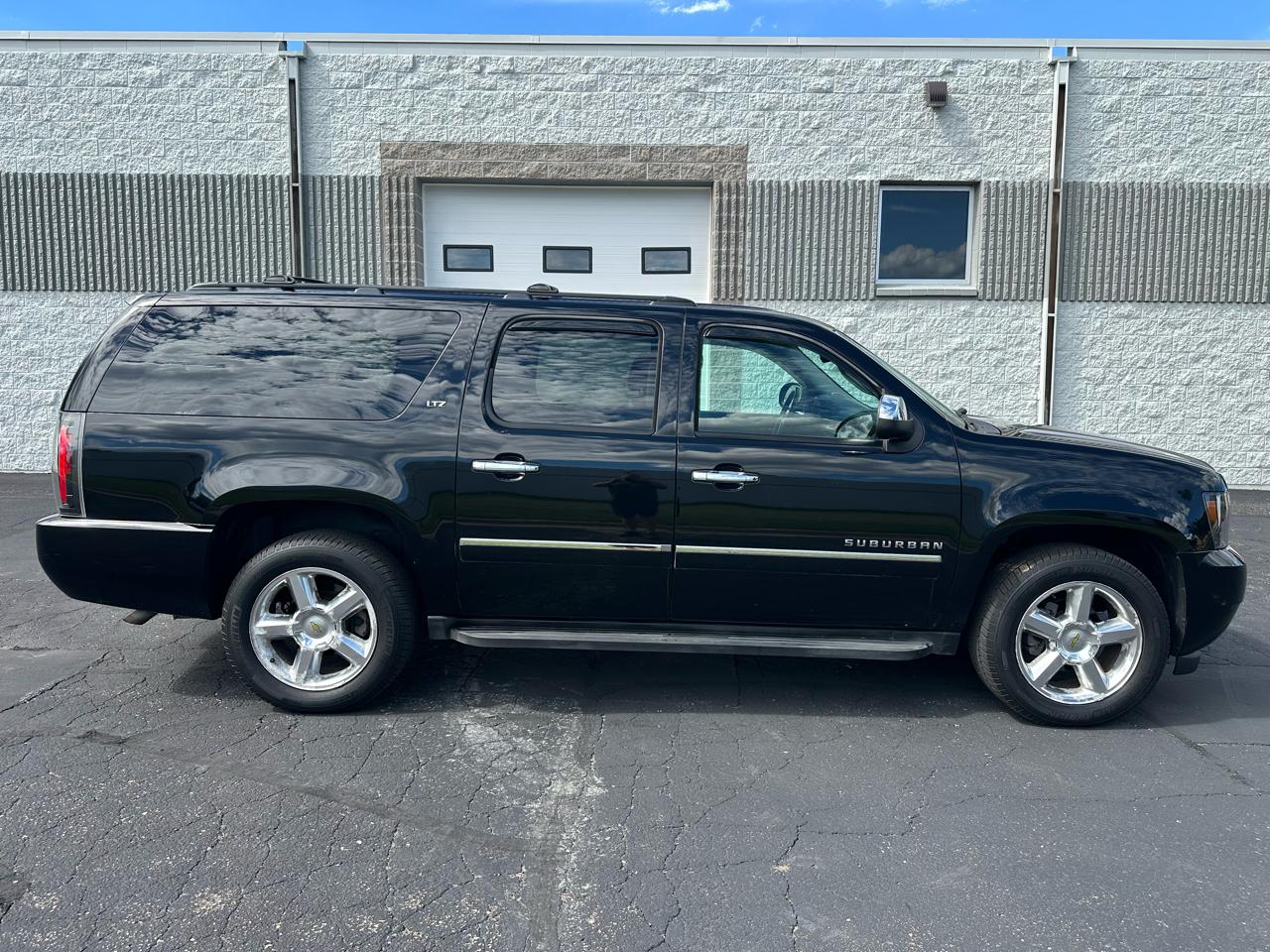 Chevrolet Suburban LTZ 1500 4WD 2013