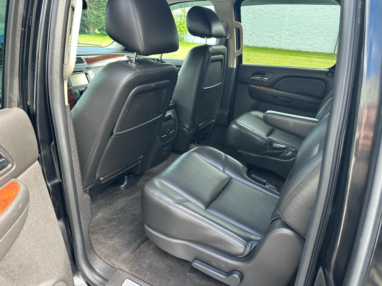 Chevrolet Suburban LTZ 1500 4WD 2013