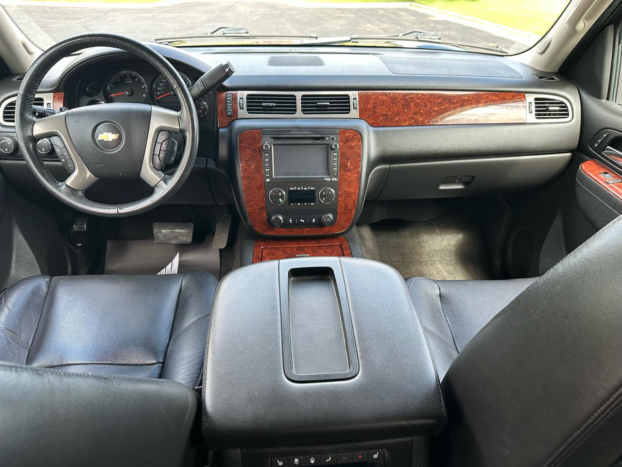 Chevrolet Suburban LTZ 1500 4WD 2013