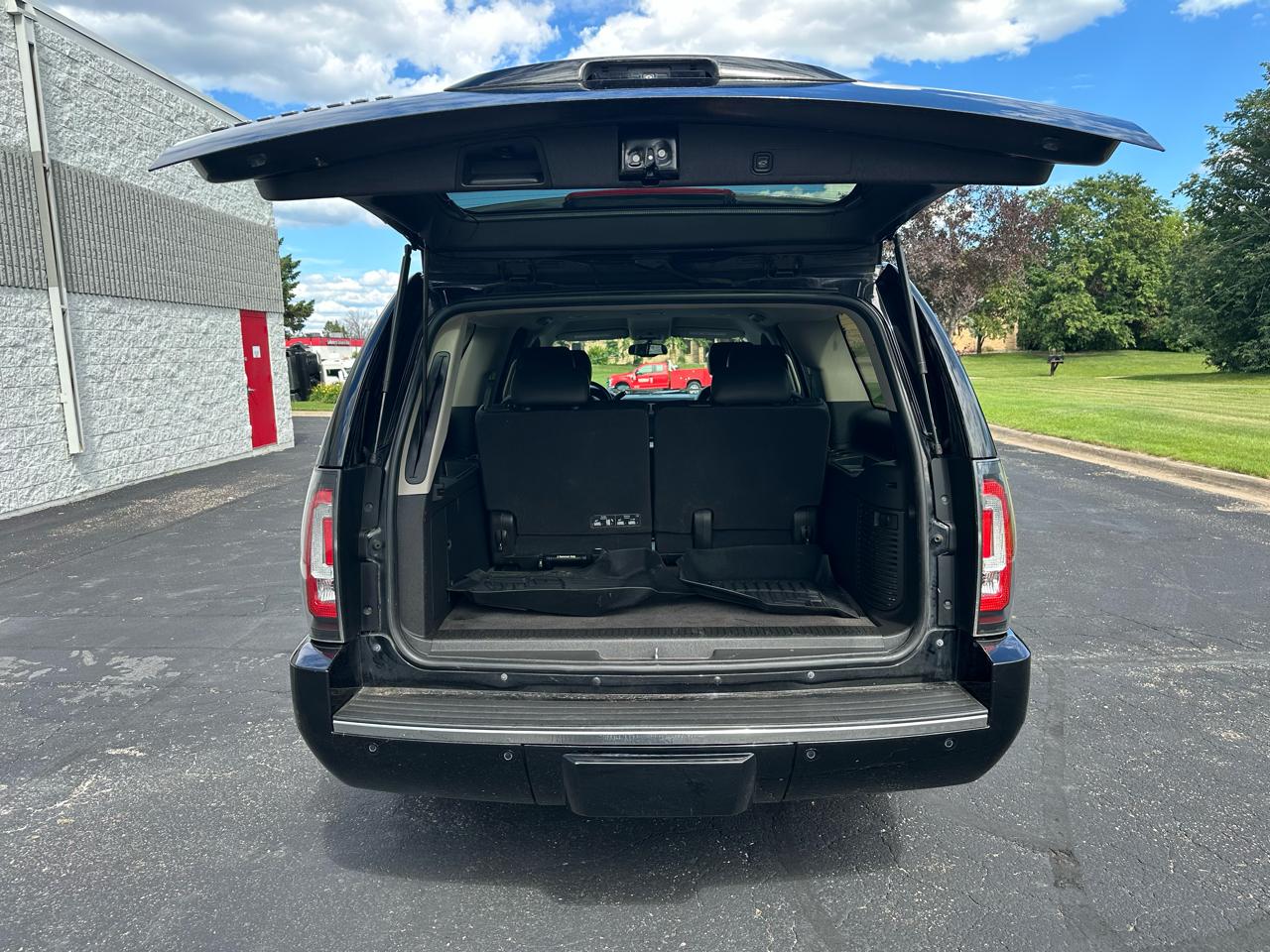 Chevrolet Suburban LTZ 1500 4WD 2013