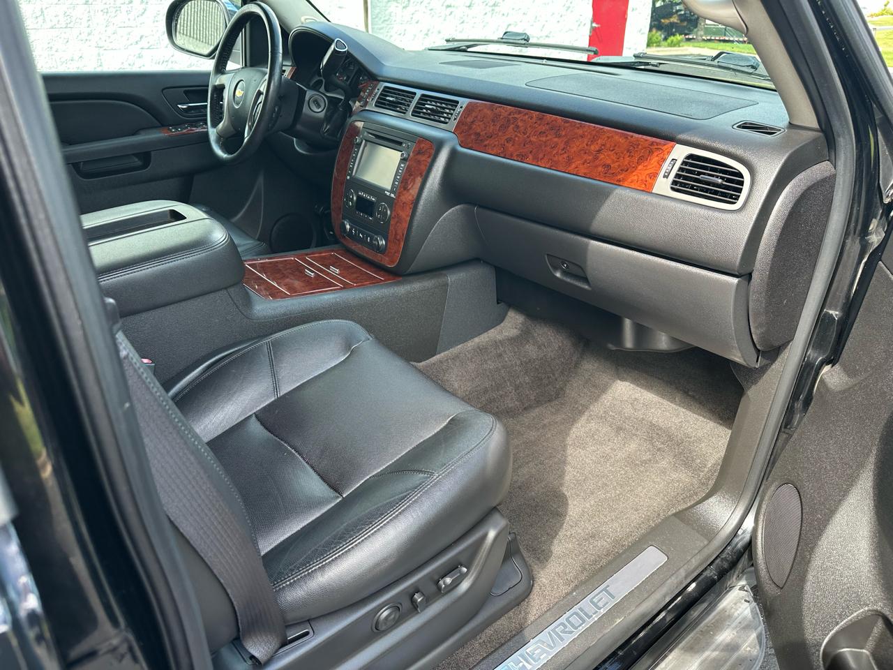 Chevrolet Suburban LTZ 1500 4WD 2013