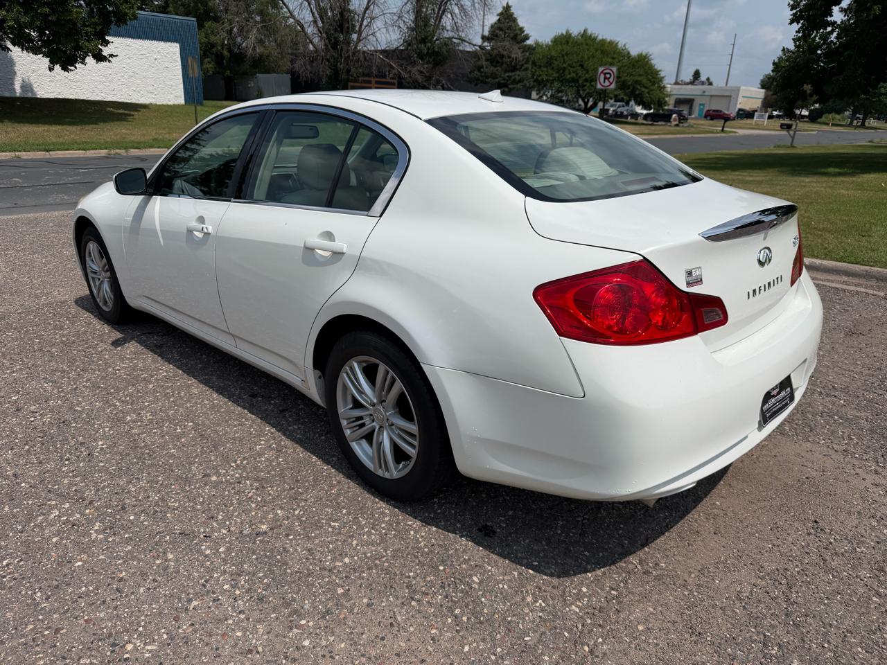 Infiniti G Sedan G25x AWD 2011