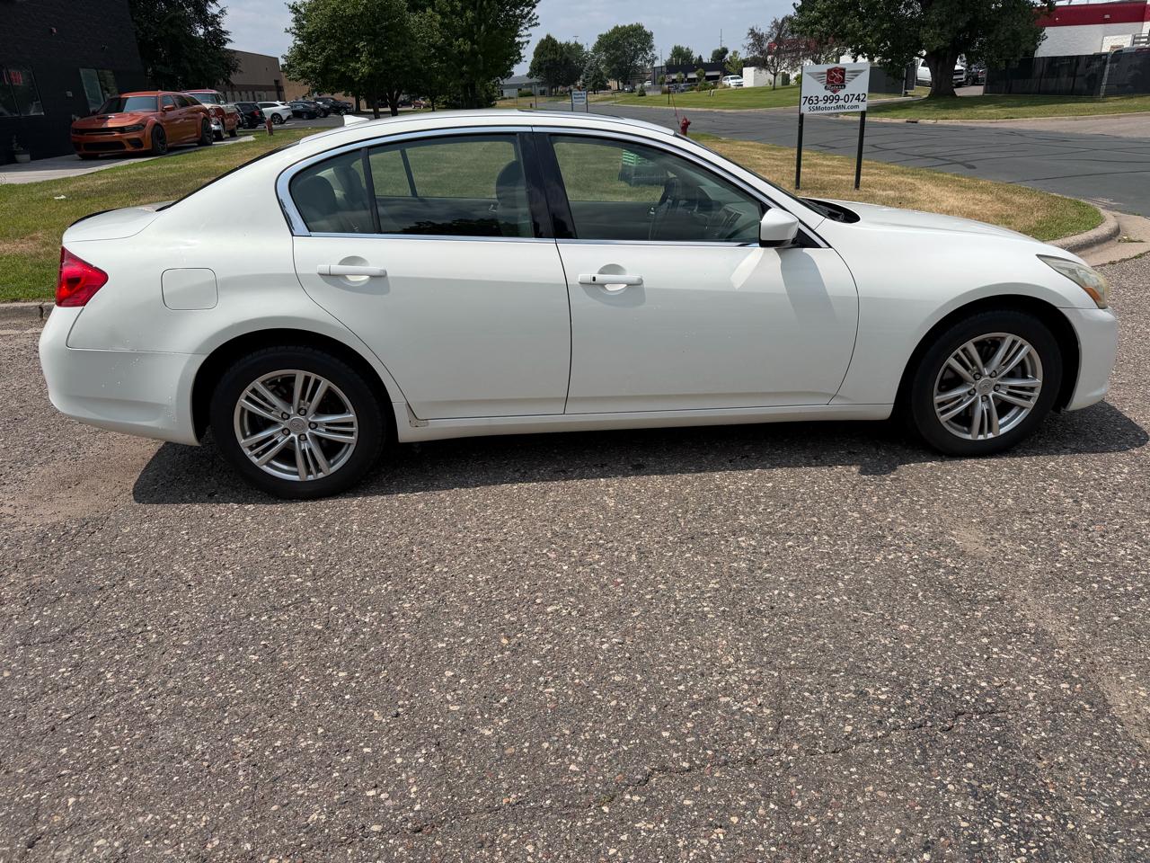 Infiniti G Sedan G25x AWD 2011