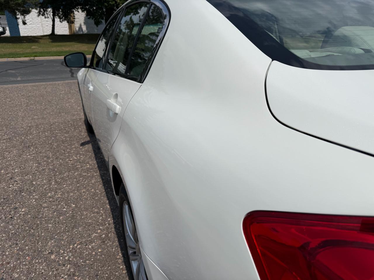 Infiniti G Sedan G25x AWD 2011