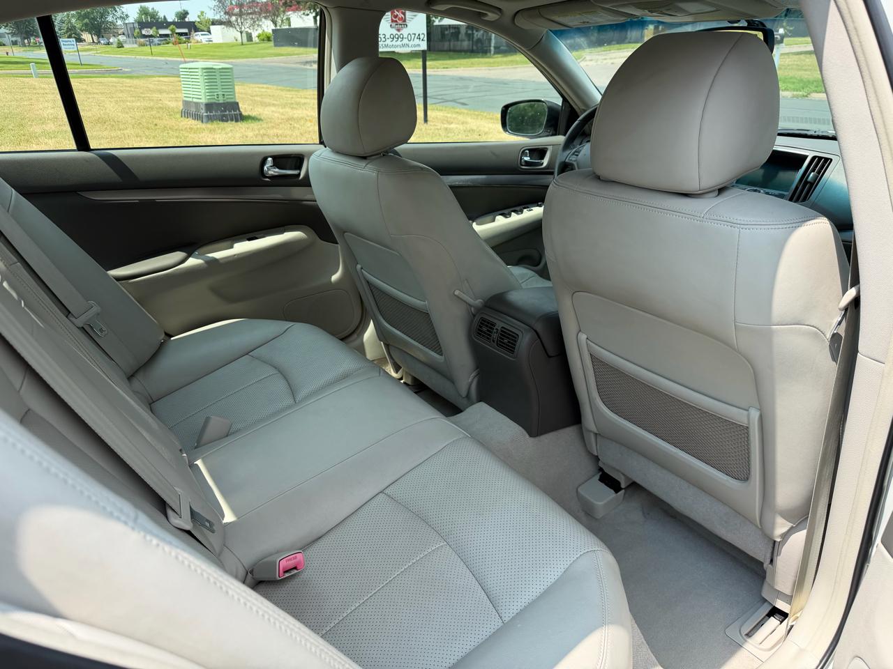 Infiniti G Sedan G25x AWD 2011