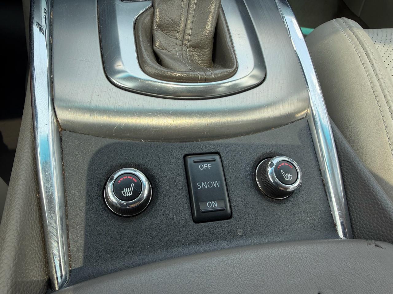 Infiniti G Sedan G25x AWD 2011