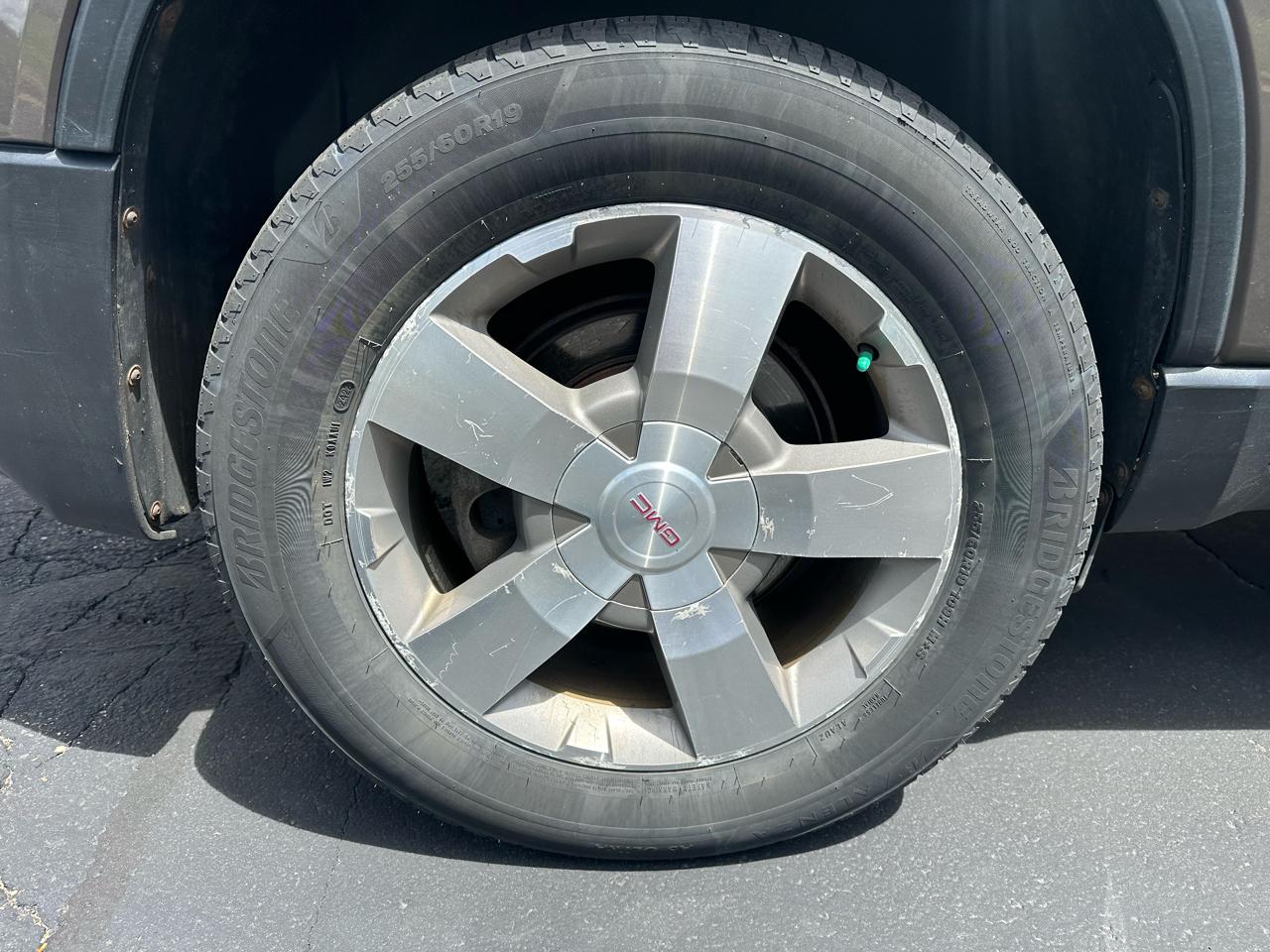 GMC Acadia SLT-2 AWD 2011