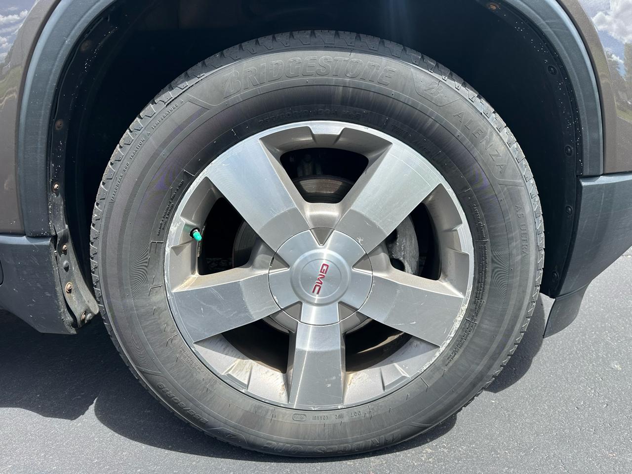 GMC Acadia SLT-2 AWD 2011