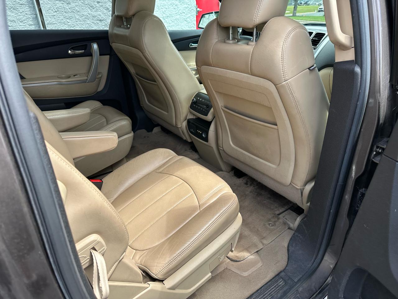 GMC Acadia SLT-2 AWD 2011