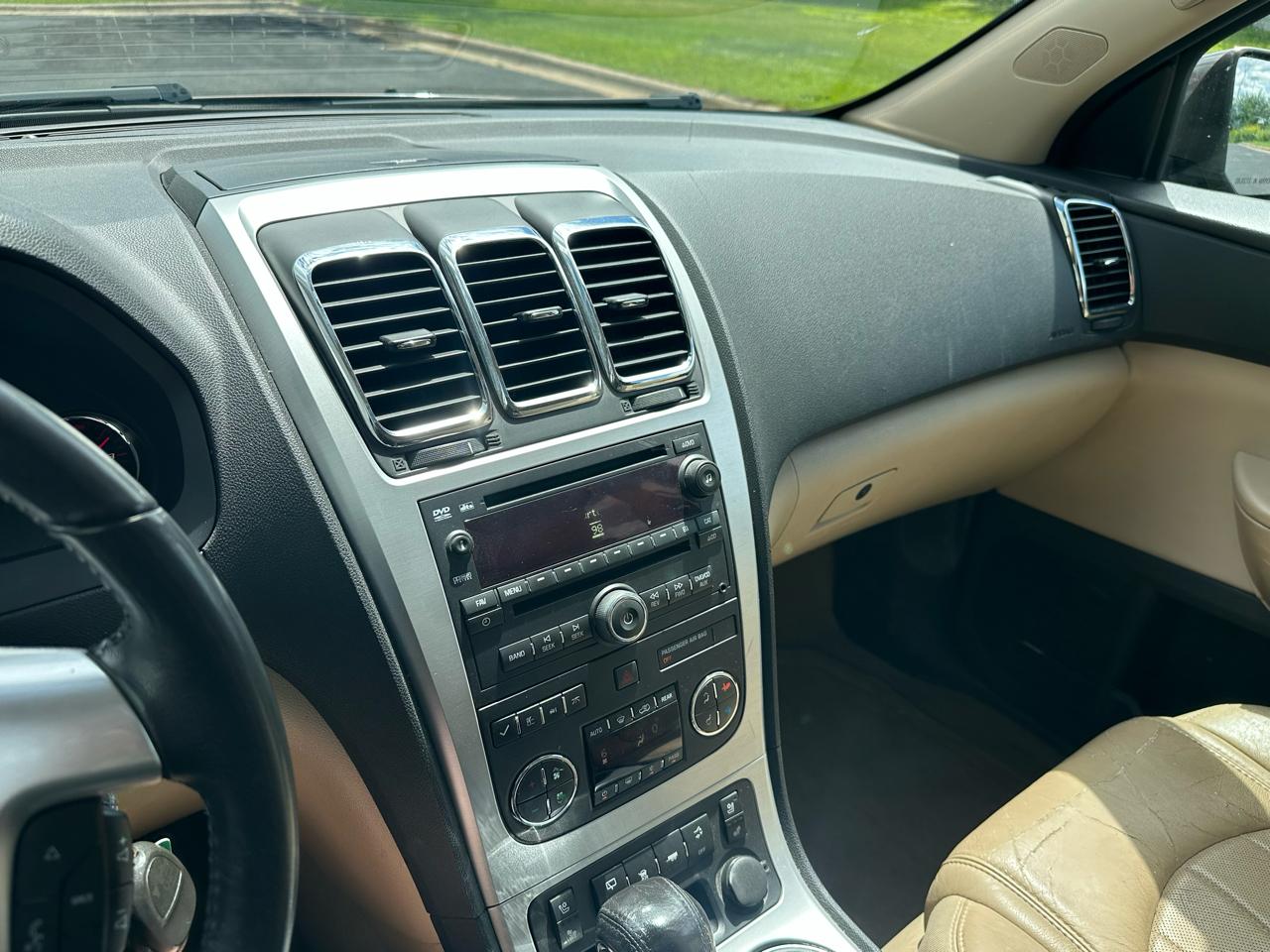 GMC Acadia SLT-2 AWD 2011