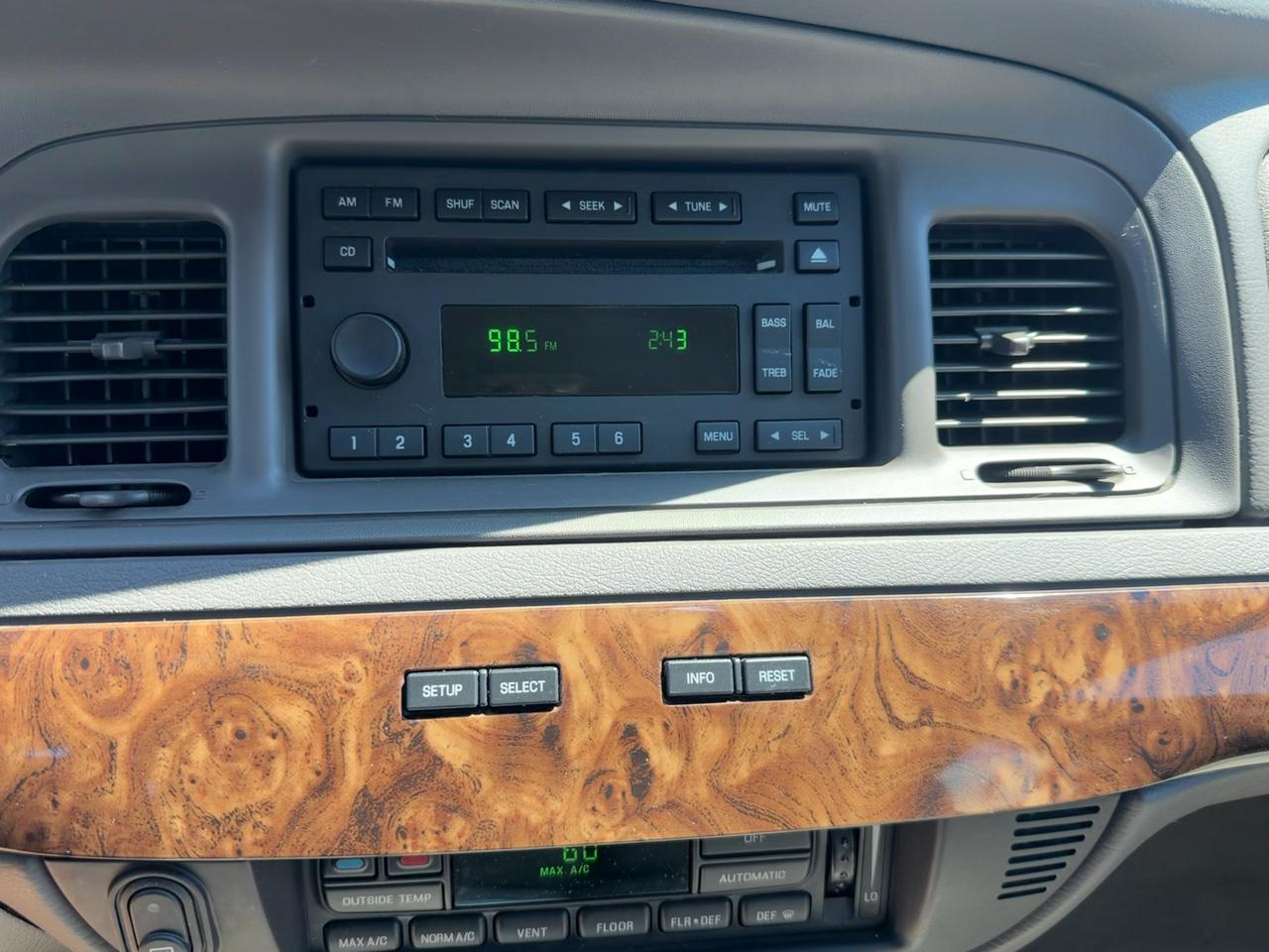 Mercury Grand Marquis LS 2010