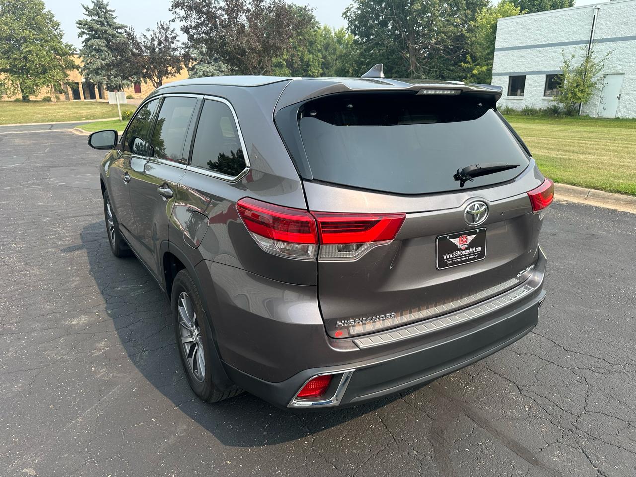 Toyota Highlander XLE AWD V6 2019