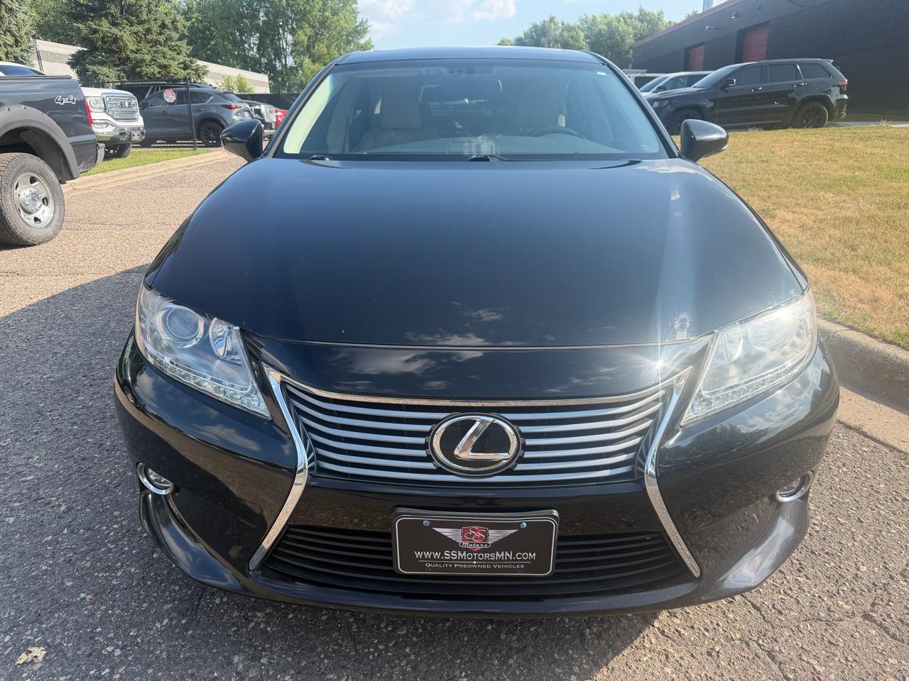 Lexus ES  2014