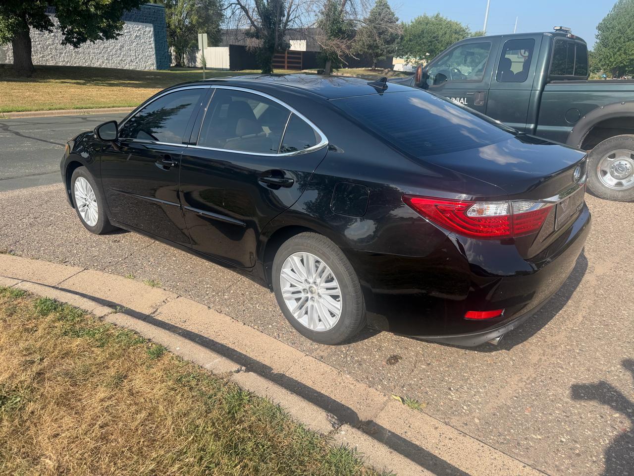 Lexus ES  2014
