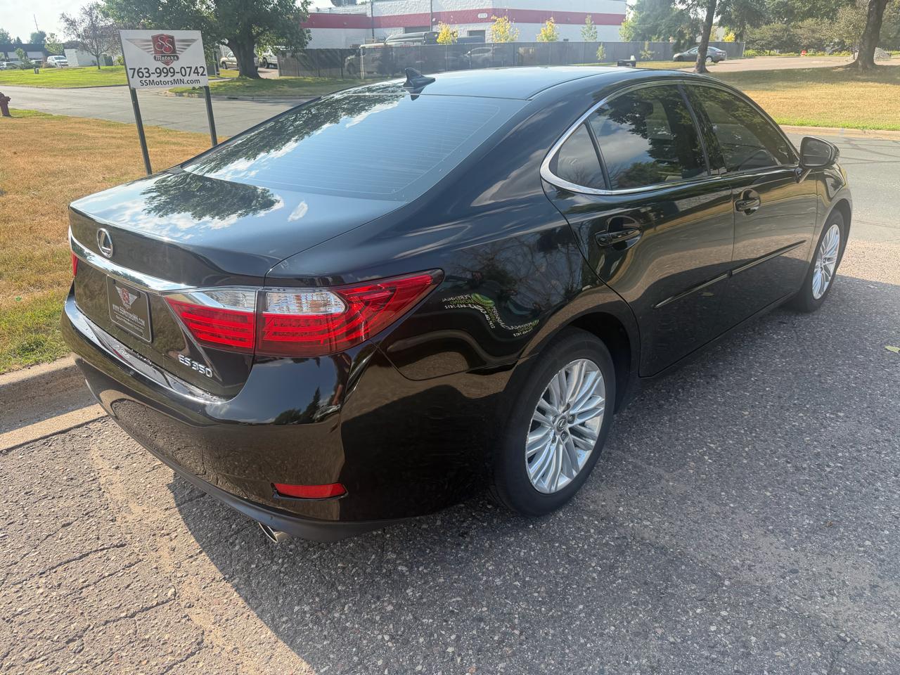 Lexus ES  2014