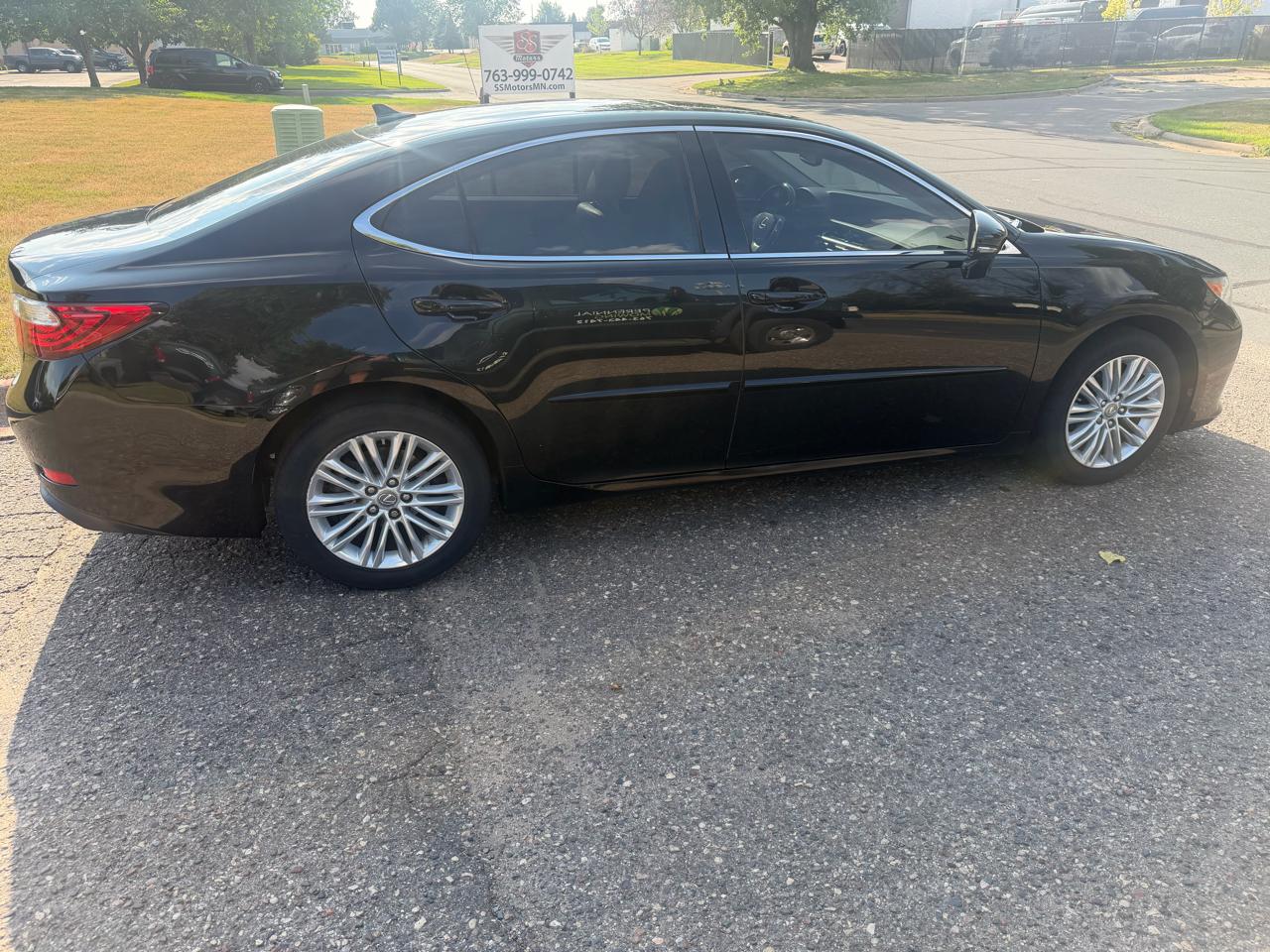Lexus ES  2014