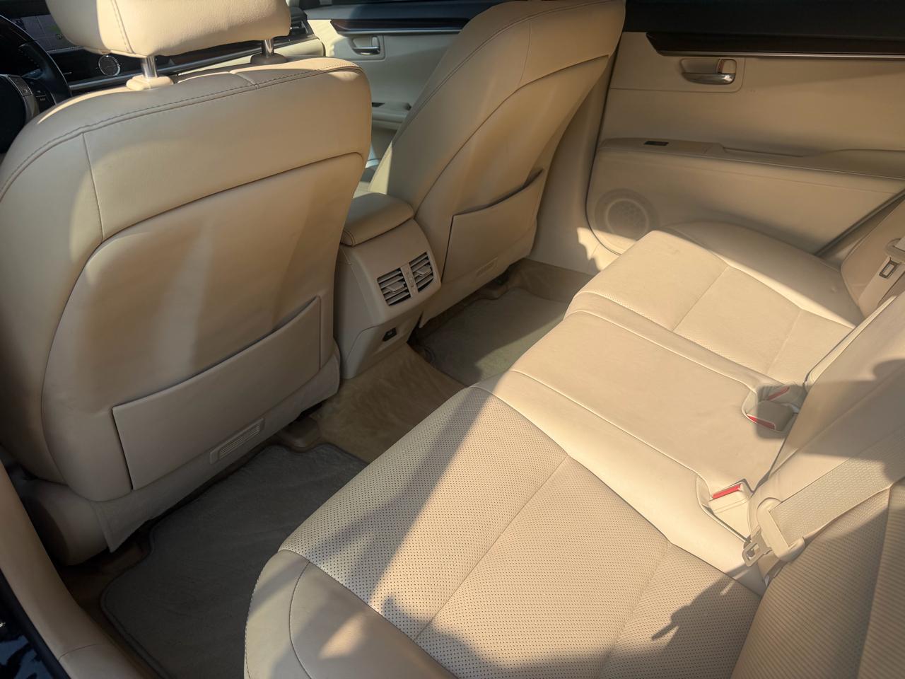 Lexus ES  2014