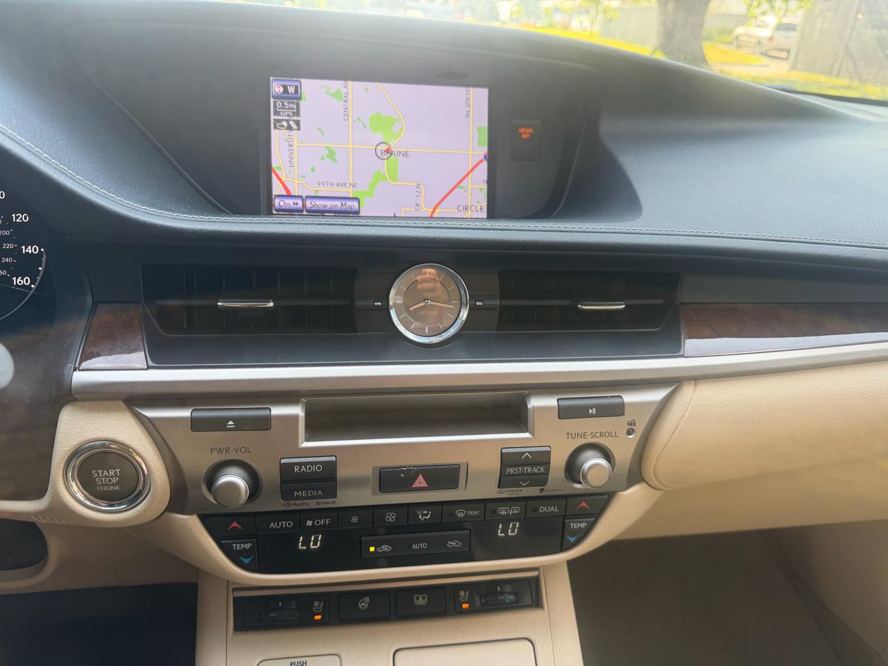 Lexus ES  2014