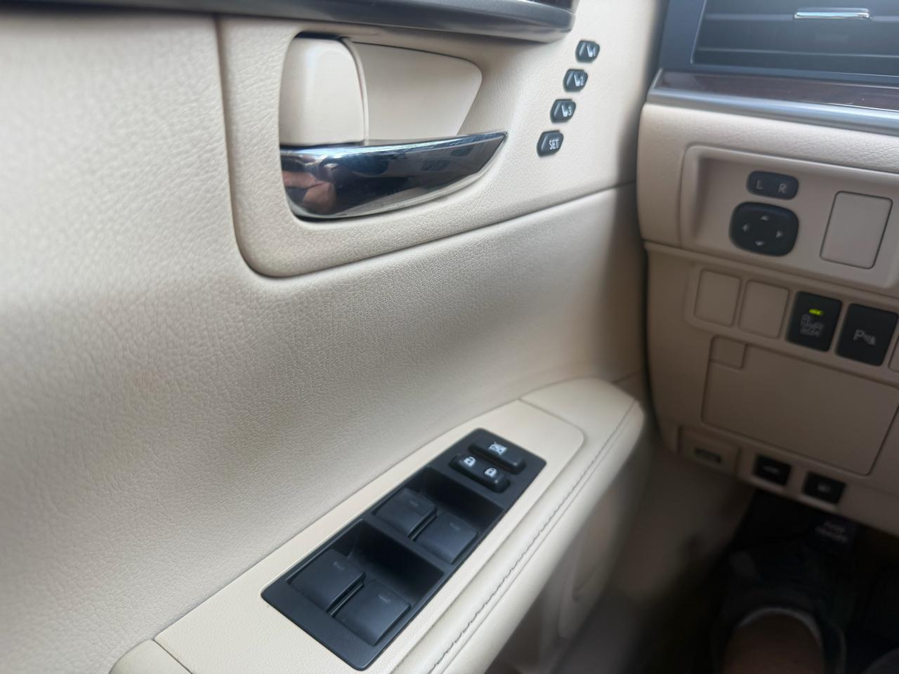 Lexus ES  2014