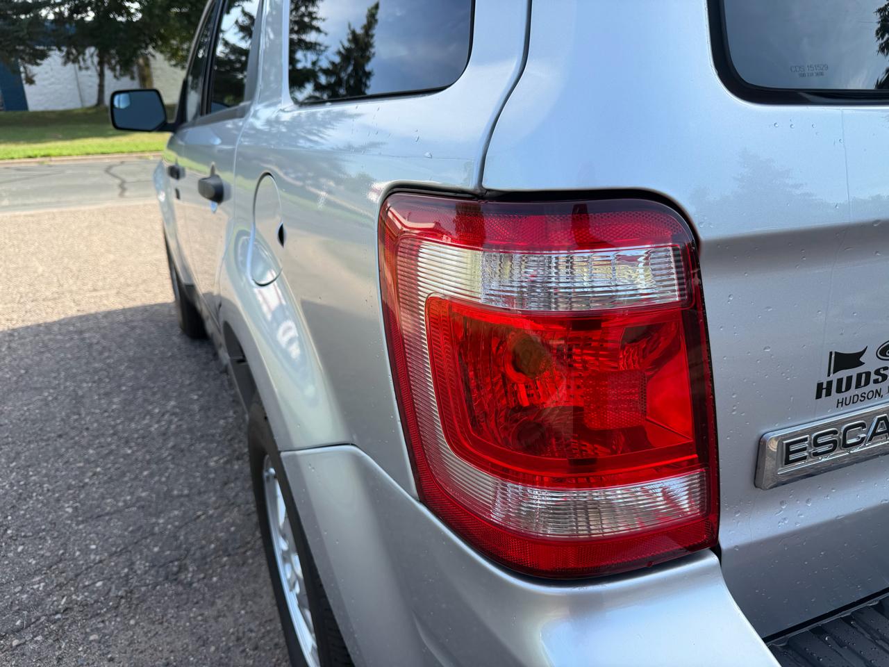 Ford Escape  2010