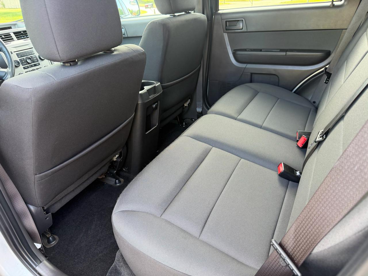 Ford Escape  2010