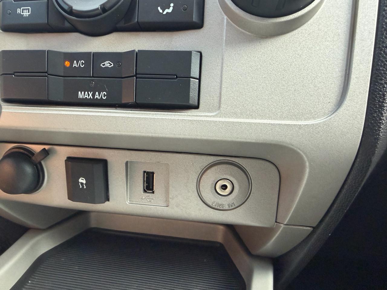 Ford Escape  2010