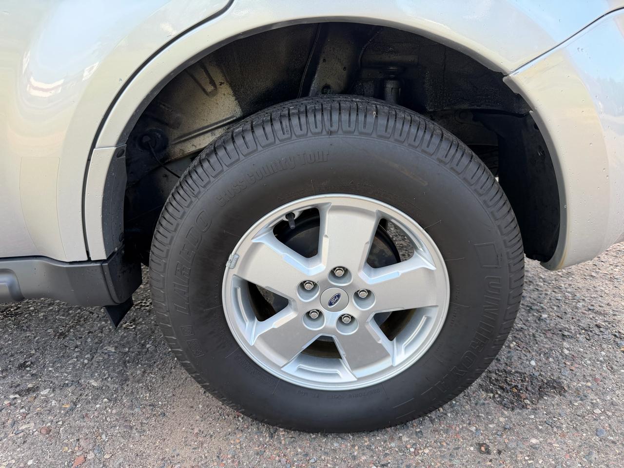 Ford Escape  2010