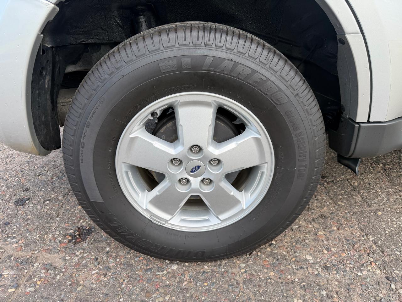 Ford Escape  2010