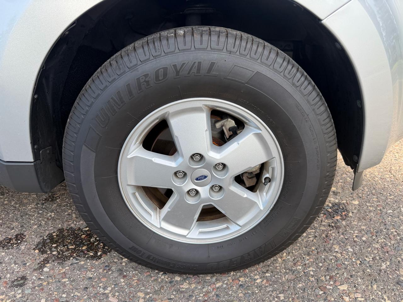 Ford Escape  2010