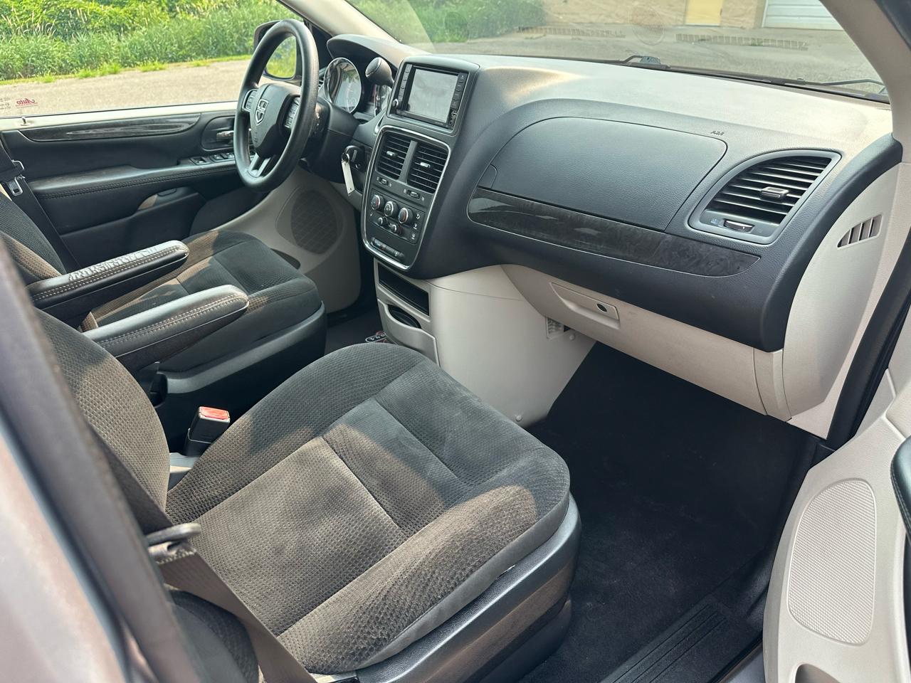 Dodge Grand Caravan SE 2019