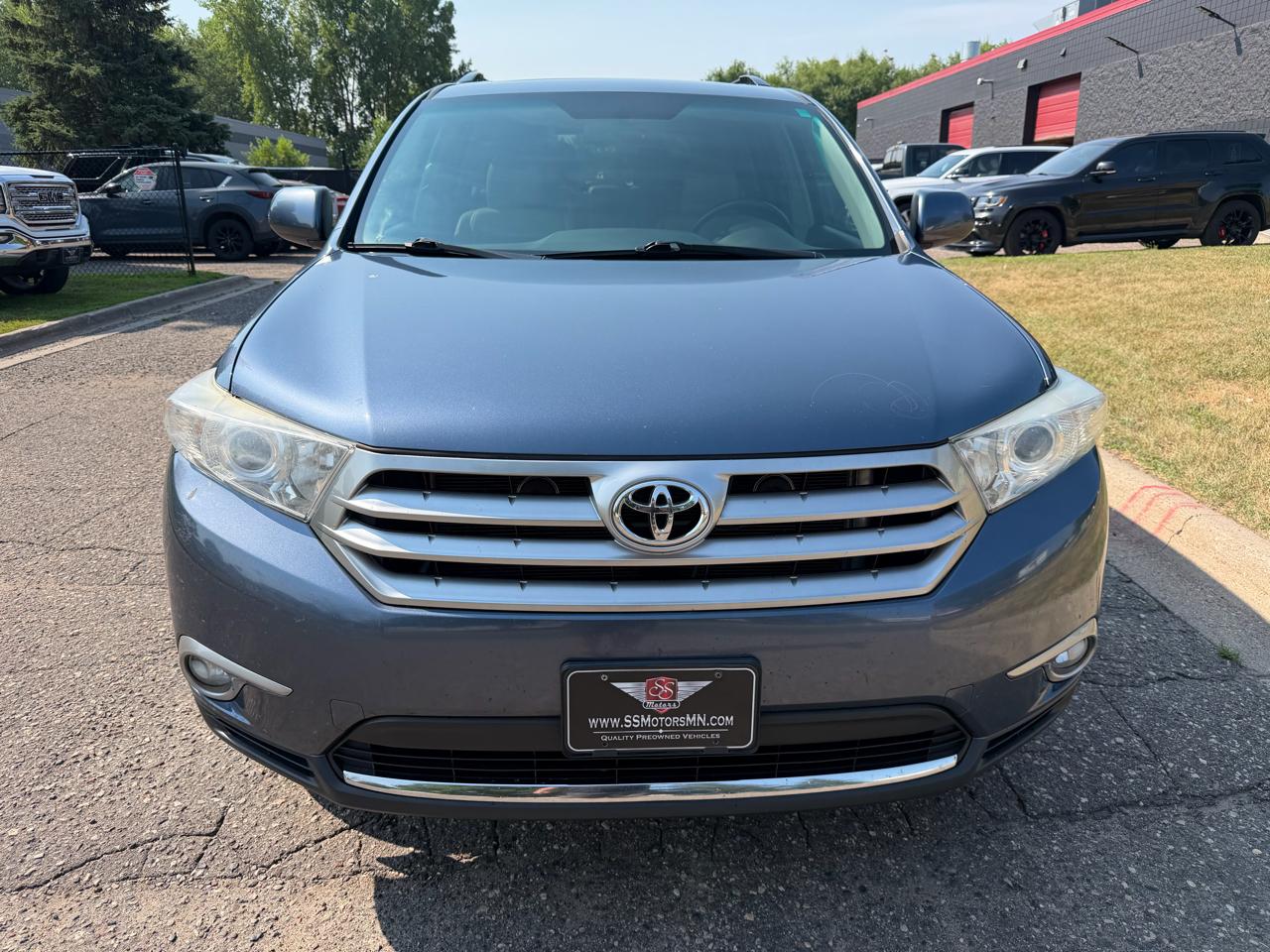 Toyota Highlander Base 4WD 2013
