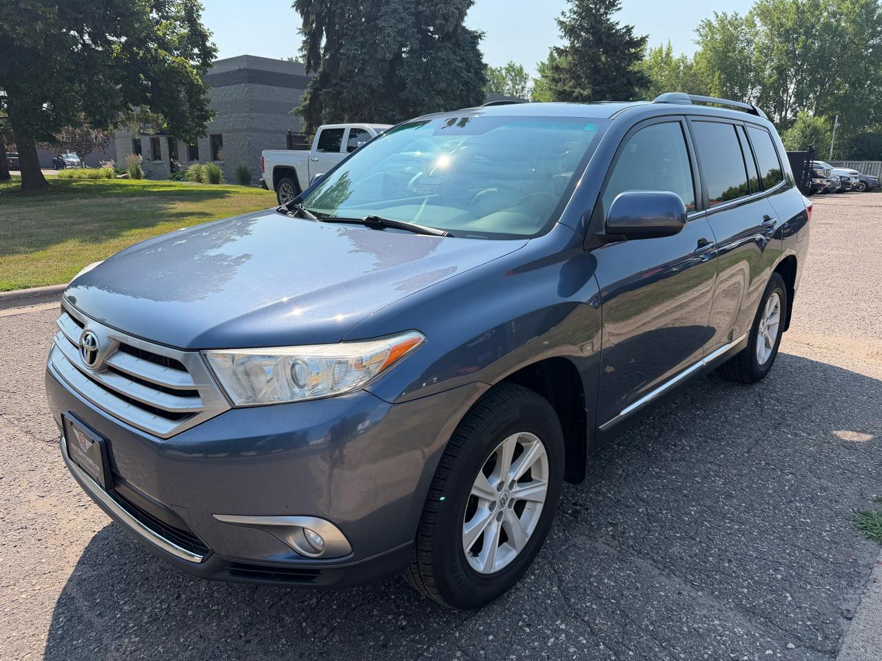Toyota Highlander Base 4WD 2013