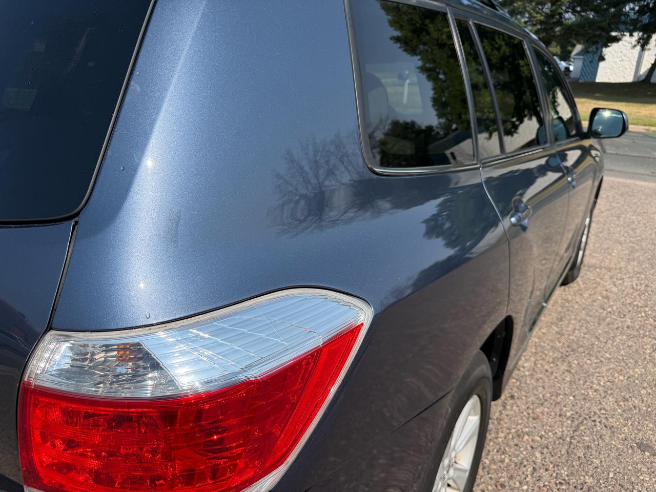 Toyota Highlander Base 4WD 2013