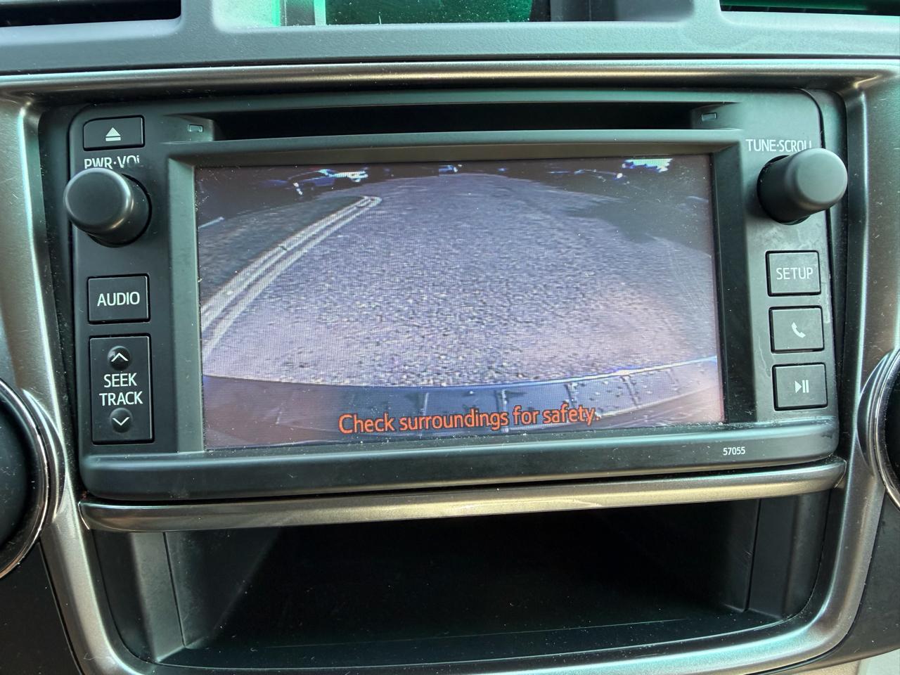 Toyota Highlander Base 4WD 2013